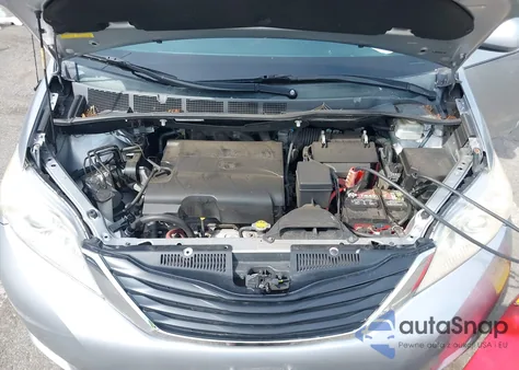 2011 Toyota Sienna Le V6 from USA, damaged, VIN 5TDKK3DC5BS005977